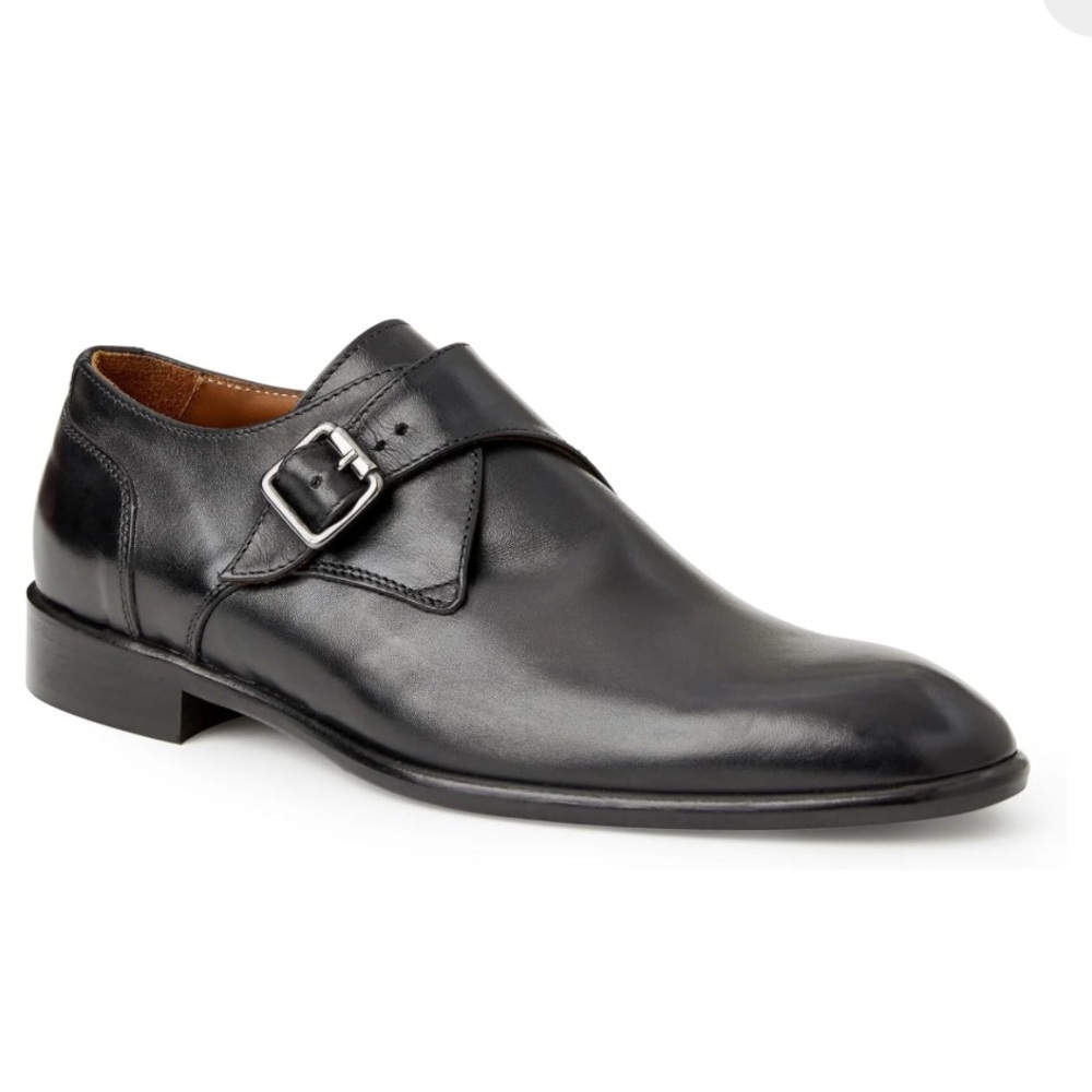NWOB Bruno Magli Black Leather Buckle Selero Oxfords